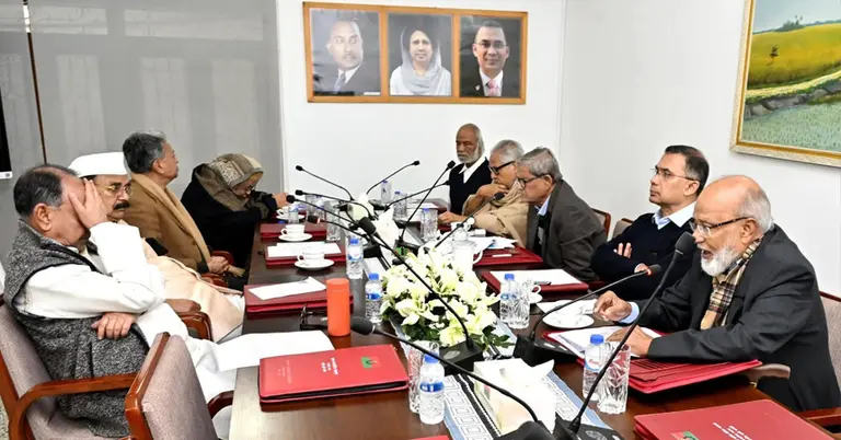 গুলশান কার্যালয়ে বৈঠকে  বিএনপির স্থায়ী কমিটির সদস্যরা